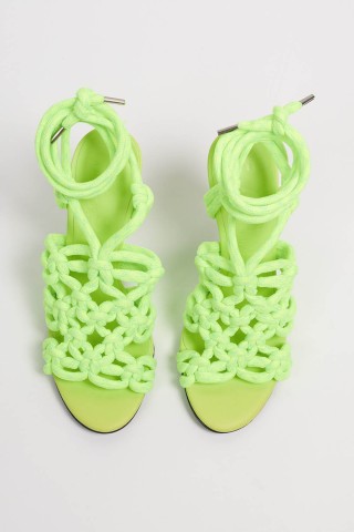 Sandalia Launches Perfume with strings