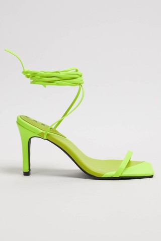 Sandalia Launches Green Mooring Perfume