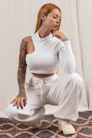 Cropped Hair Showing Shoulder