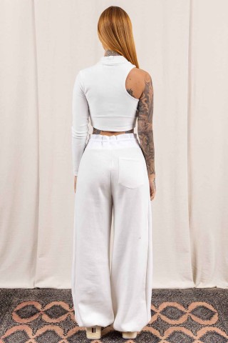 Cropped Hair Showing Shoulder