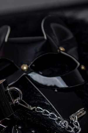 Black Wish Separate Mask