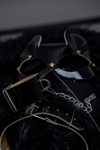 Black Wish Separate Mask