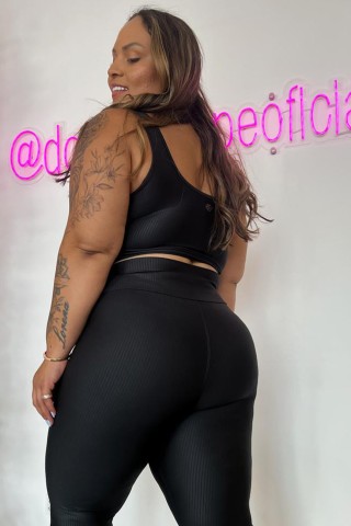 Top 3D Listrado Preto Top 3D Listrado Preto