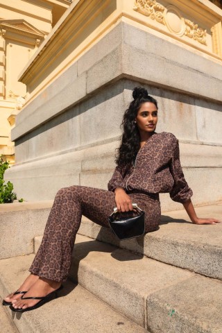 Legging Flare Oncinha