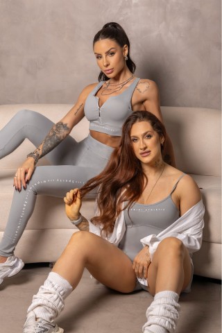 Gray Top Runner with Zipper