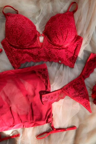 Trijunto Cropped Renda Fio E Saia Tule