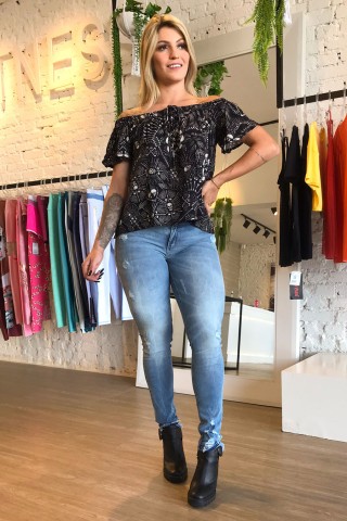 Blusa Colcci Ciganinha Bones